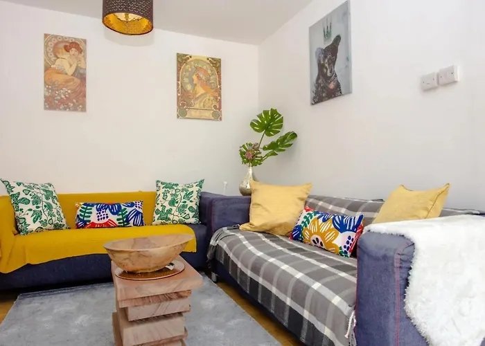 Stylish 4Bd House With Private Garden - Stratford