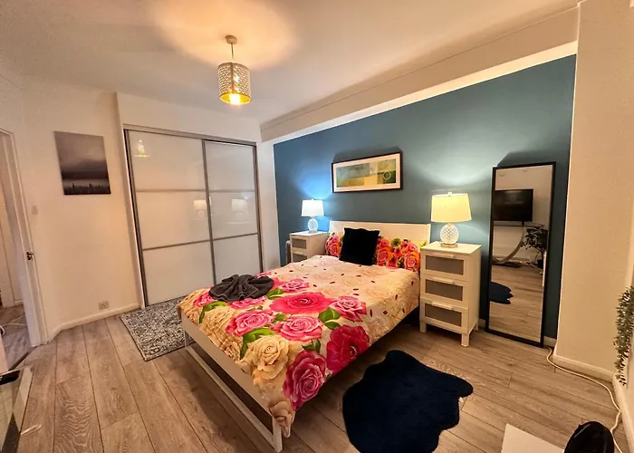 Lovely 2-Bedroom Apartment In Central London