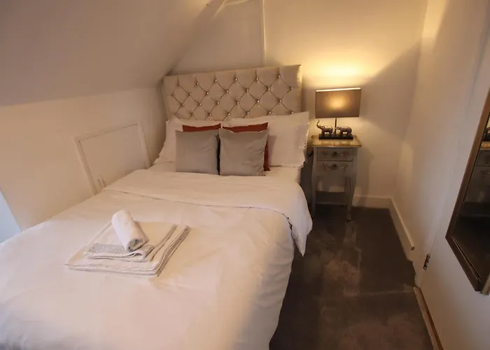 Nice Holiday Studio 15 Mins From Central London