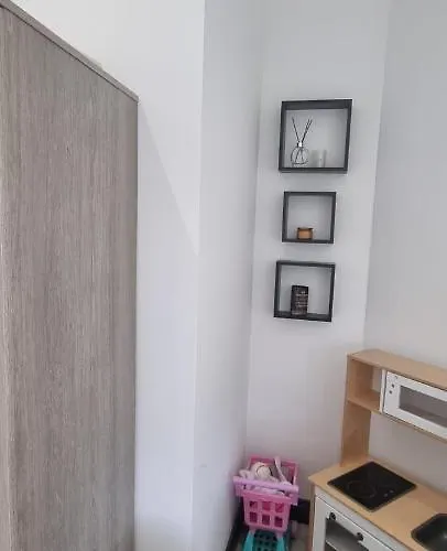 Modern 2 Bdr Apartment
