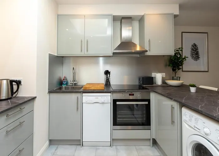 Bright & Contemporary 1Bedroom Annexe - Herne Hill!