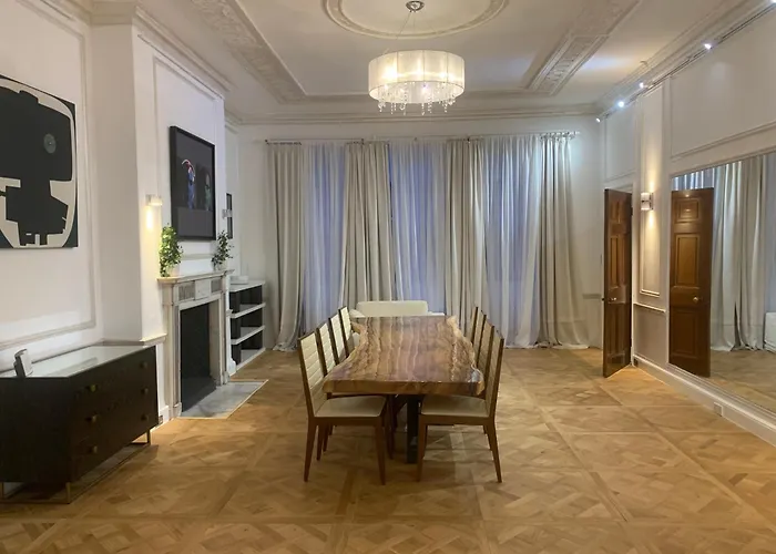 Luxurious Property In Marylebone, London