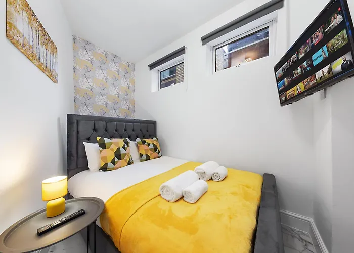 Serviced Modern Studio Flat - Sleeps 2 - Good Links To King Cross, Euston, Finchley Road Station - Nw3 London