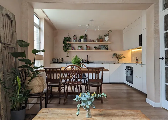 Shoreditch-Hoxton Stylish Split Level Flat
