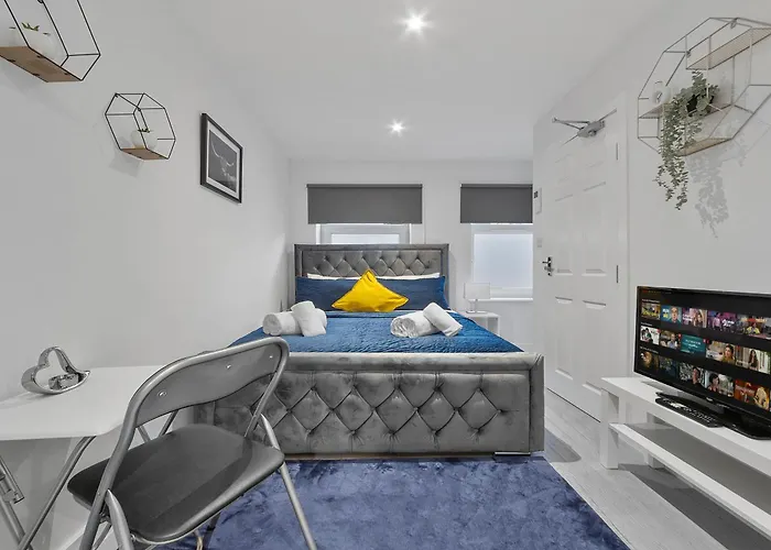 Crystal Palace Stays - Se20