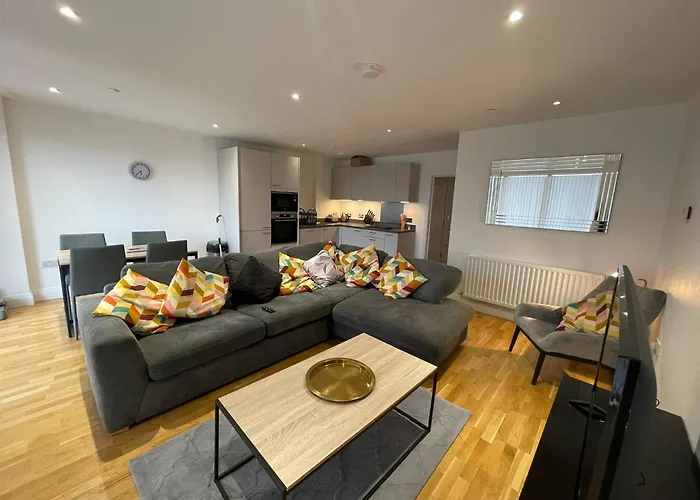 Lovely 2 Bedroom Apartment London