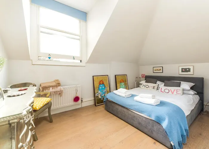 Pleasant Earl\'S Court Apartment Near Hyde Park By Underthedoormat