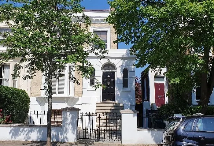 Charming Victorian Property With Aircon In Central London