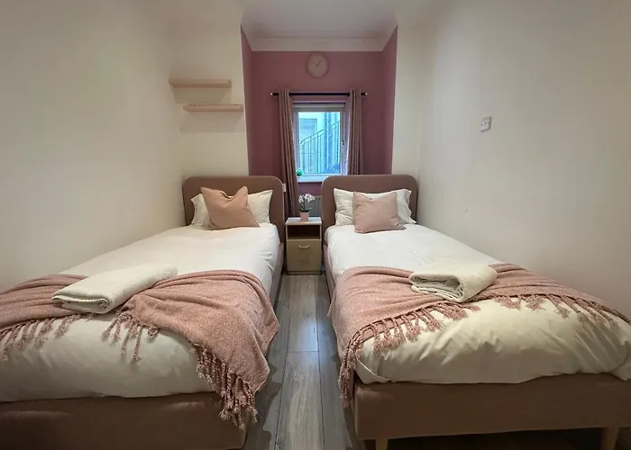 Stunning Flats Edgware Road Central London