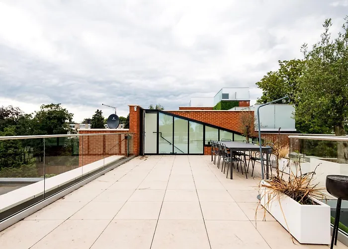 The Modern Glasshouse