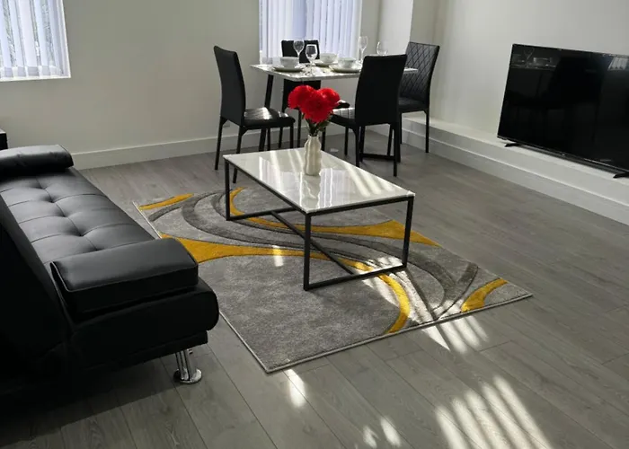 Fully Furnished 1 Bedroom Flat