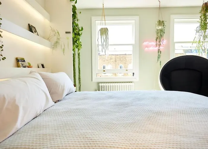 Designer Hackney Home In Clapton