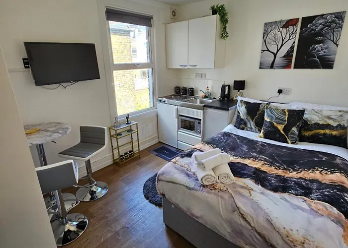Tiny Studio, 30 Min To St. Pancras, North London