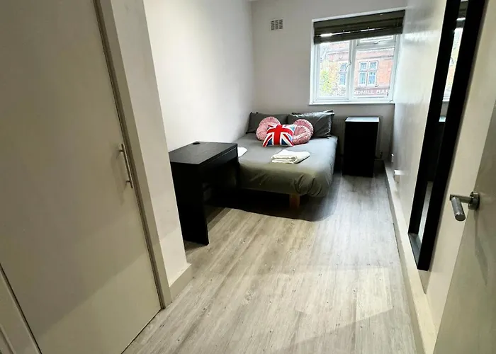 Cricklewood Apartment