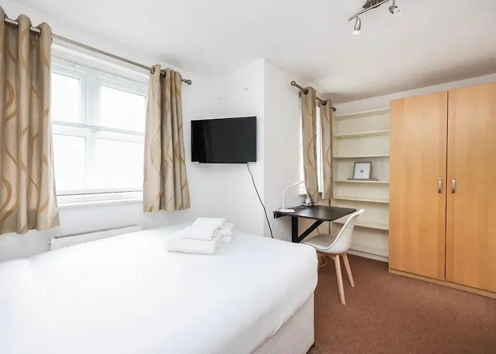 Double Bedroom In Clapham
