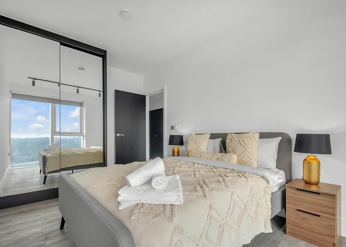 Mysquare Modern One & Two Bedrooms Flat In North Acton Close To Ealing