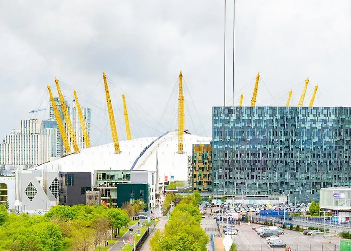 Luxury 2 Bed Apartment Near The O2