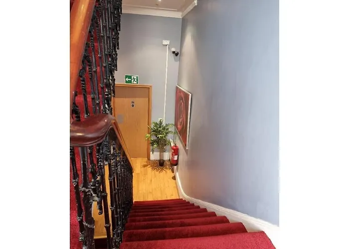 F408 Studio For 2 Near Hyde Park