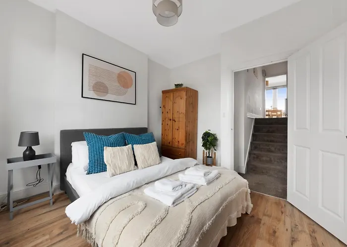 Two Bedroom Apartment Muswell Hill - Second Floor