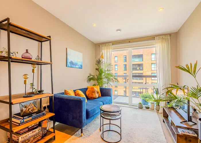 Elegant 1Br Apartment, 5 Min Limehouse Dlr Station