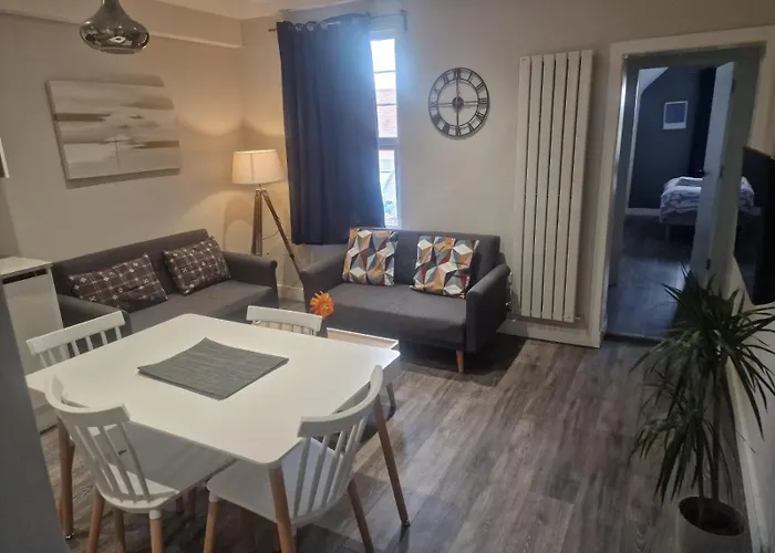 Richmond Apartments