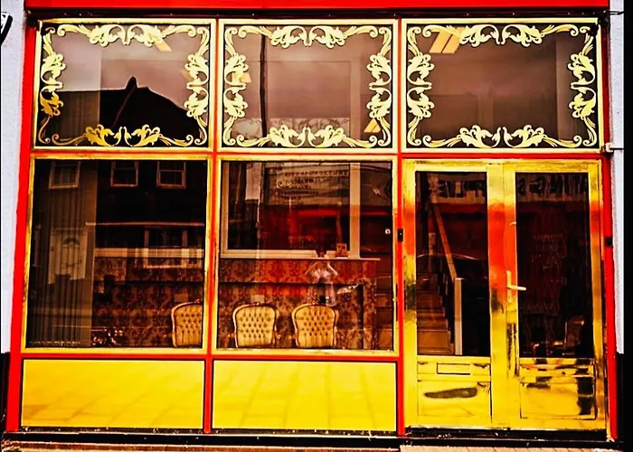 Glam London Stays