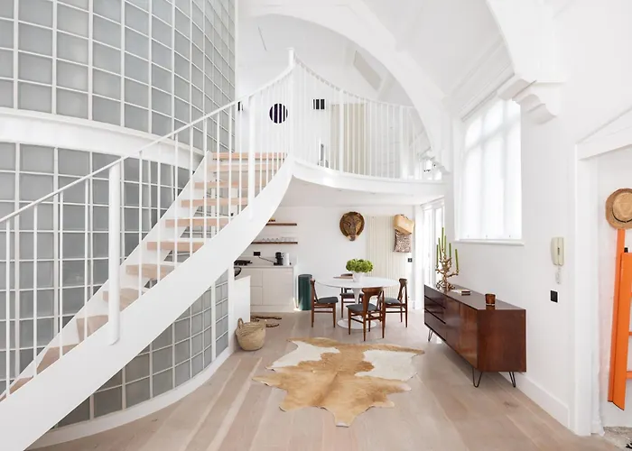 Veeve - Divine Mezzanine