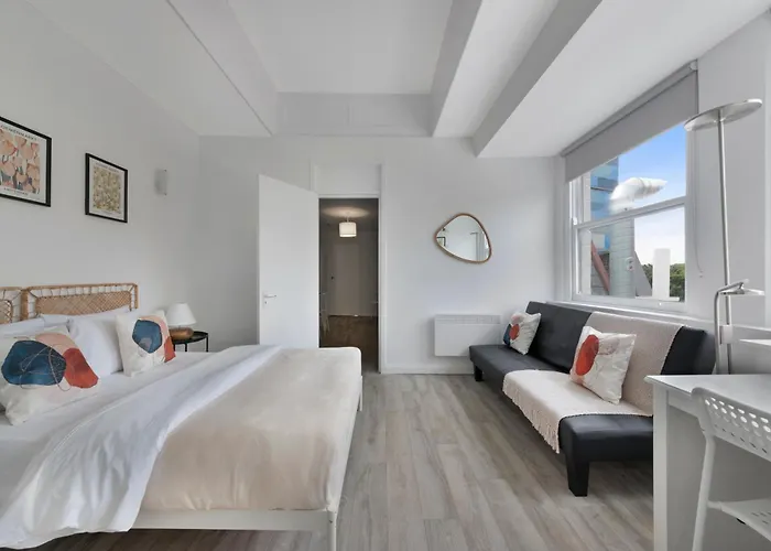 One Bedroom Flat Opposite Archway Station
