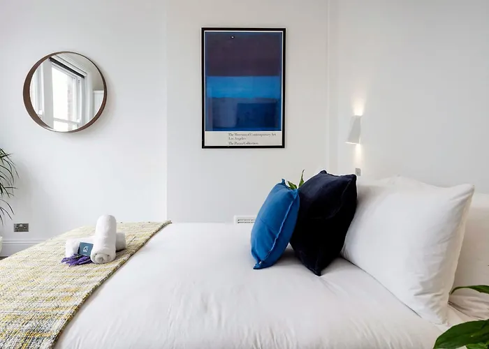 Modern&Bright Highgate Gem