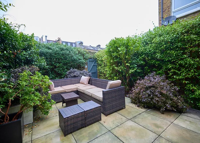 The Latimer Wonder - Stunning 5Bdr House With Garden