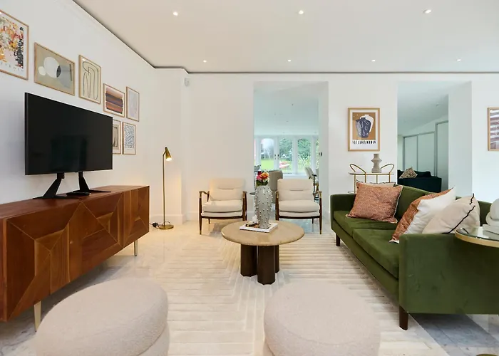 The Primrose Hill Place - Charming 4Bdr Flat With Communal Garden
