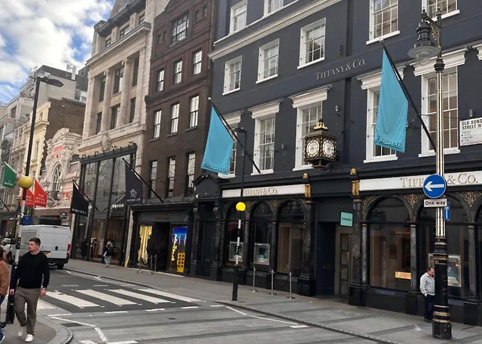 Bond Mayfair