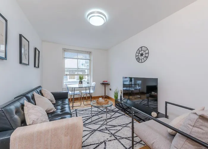 Kensington & Chelsea - Stylish Apartment In Central London