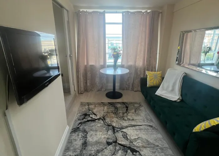 Beautiful One Bedroom Close To Harrods