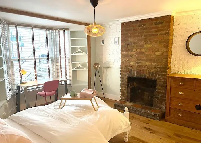 Private Garden Flat Stroud Green Finsbury Park