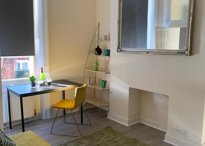 One Bedroom Newly Refurbished Flat