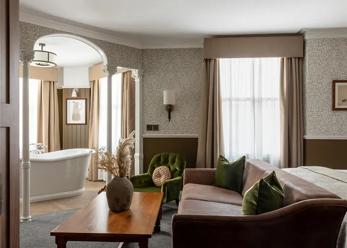 The Drayton Court Hotel