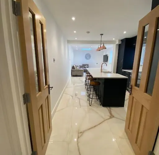 Londons Luxury Pad