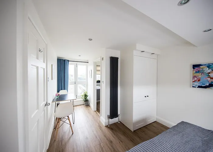 Wimbledon Park Bed & Breakfast