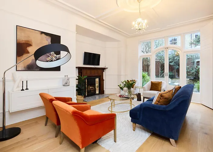 The Belsize Park Place - Charming 6Bdr Home With Garden