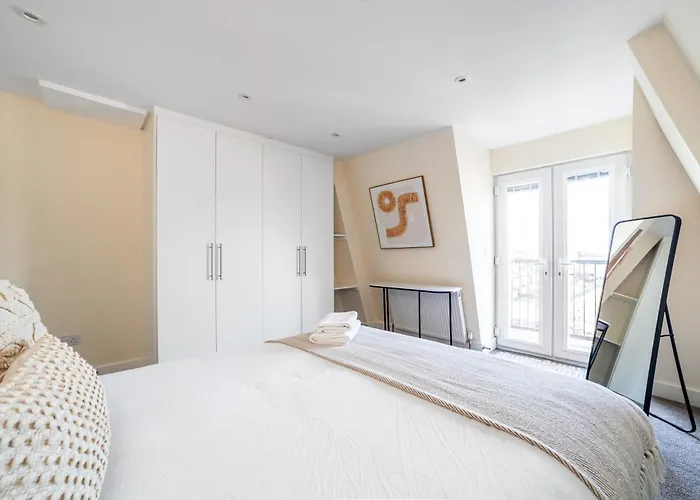 Perfect 3 King Bed Flat Near Islington