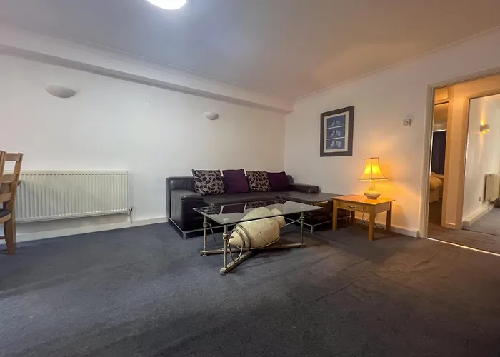 Elegant 2 Bedroom Mayfair Apartment Unmatched Luxury H7