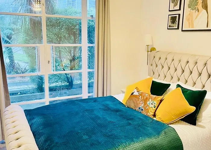 Modern Flat In Canary Wharf