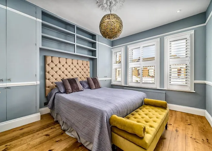 Beautiful And Spacious Room In Chelsea