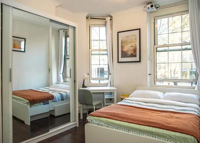 Gorgeous Room Steps From Tower Bridge