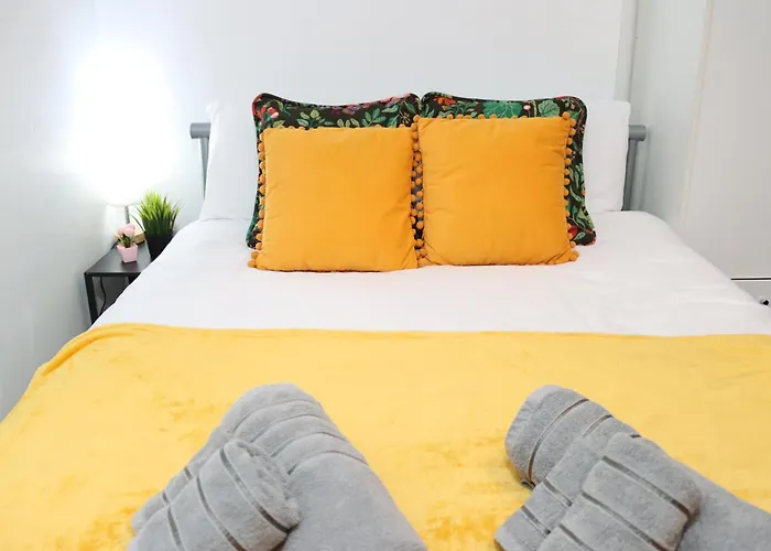 Stylish Studio - Private Bathroom, 15Mins To Central London!
