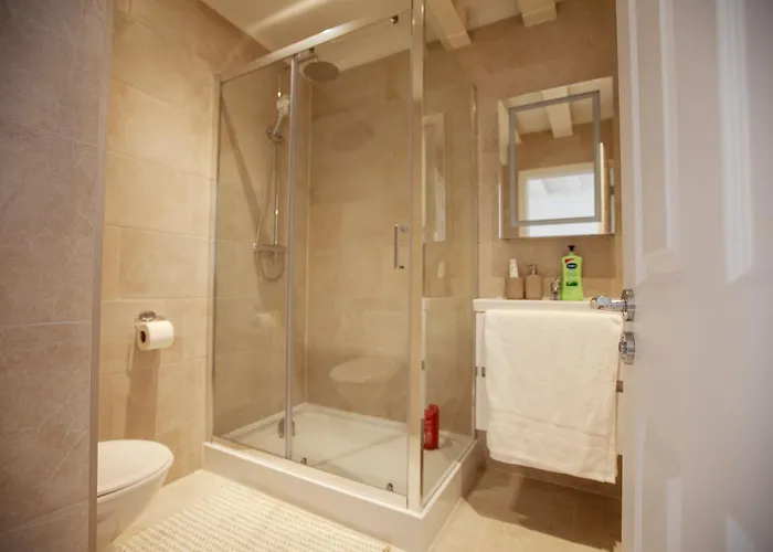 Cozy & Central London Flat For 3 !