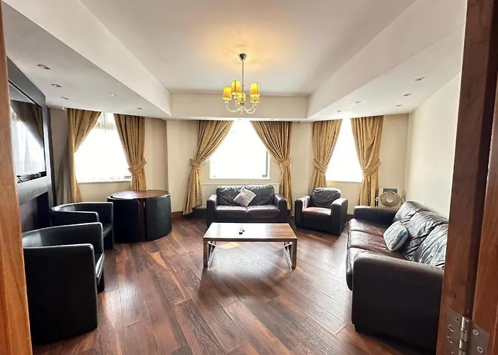Park Lane Beautiful Family Apartment