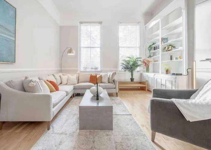 Cosy 2-Bed In Earls Court