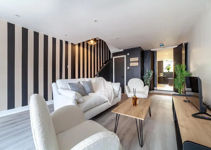 Peaceful 5Br House With Garden & Terrace, Se London